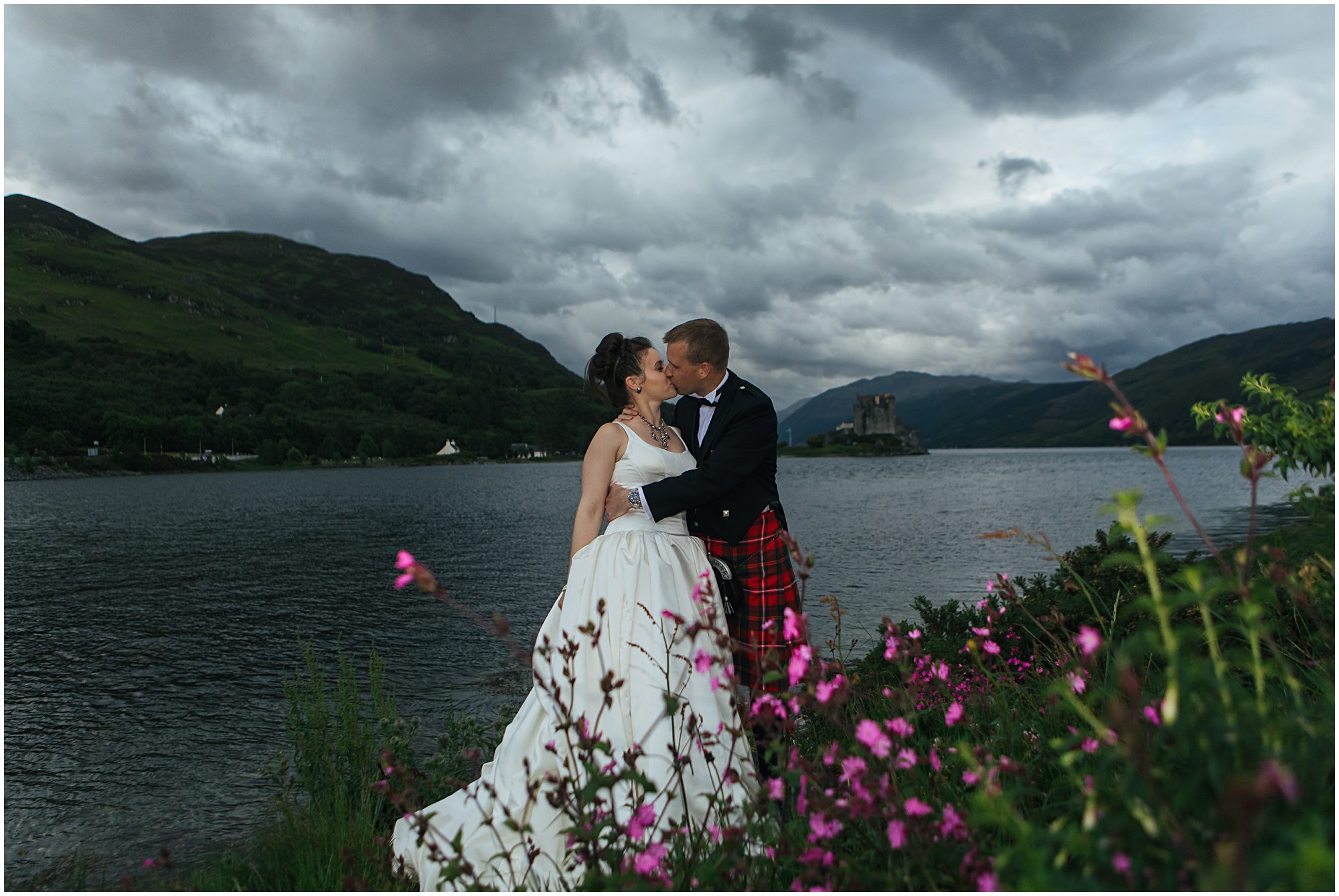 Eilean Donan Castle wedding photographer, eilean Iarmain hotel wedding photography