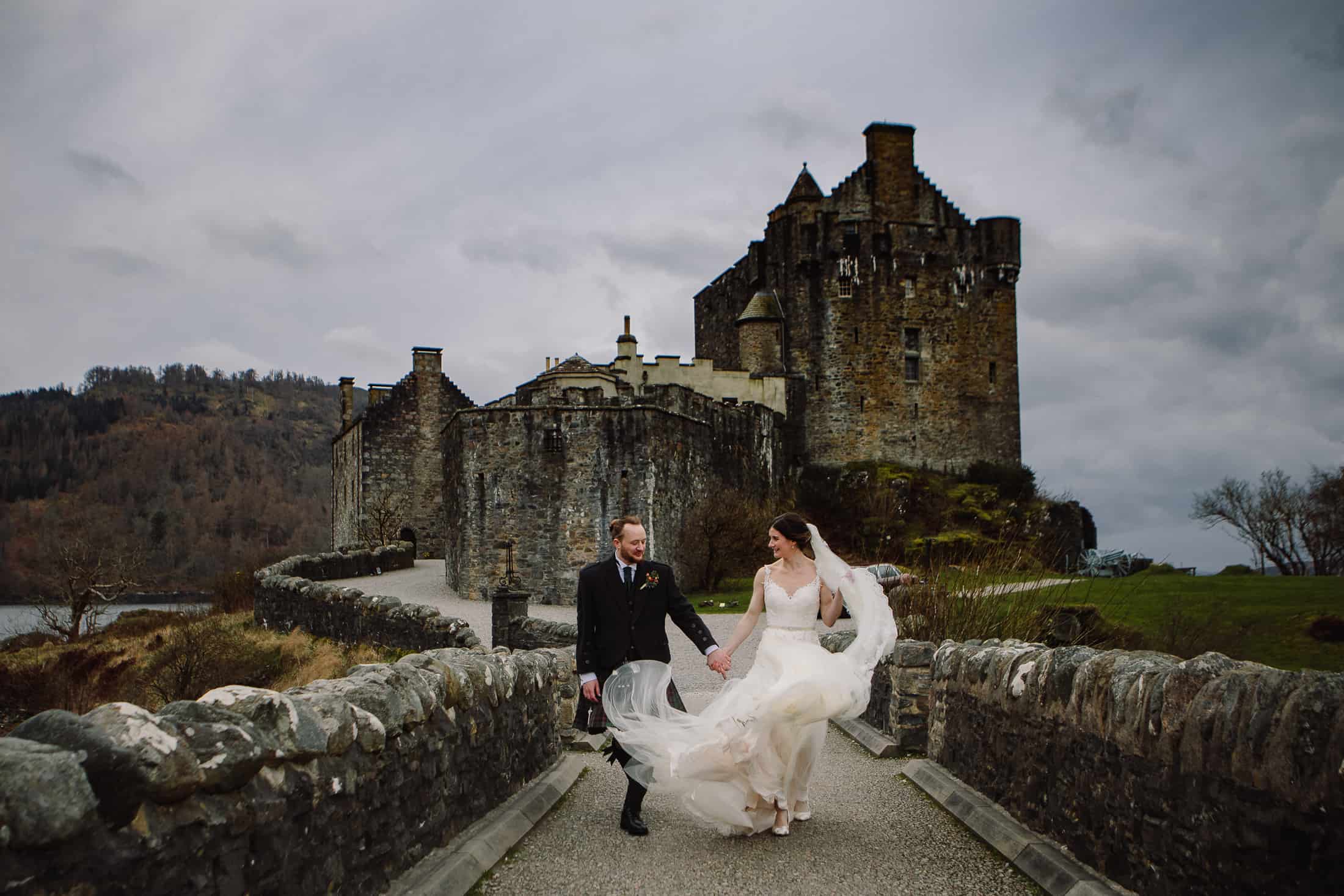 Eilean Donan Castle winter wedding