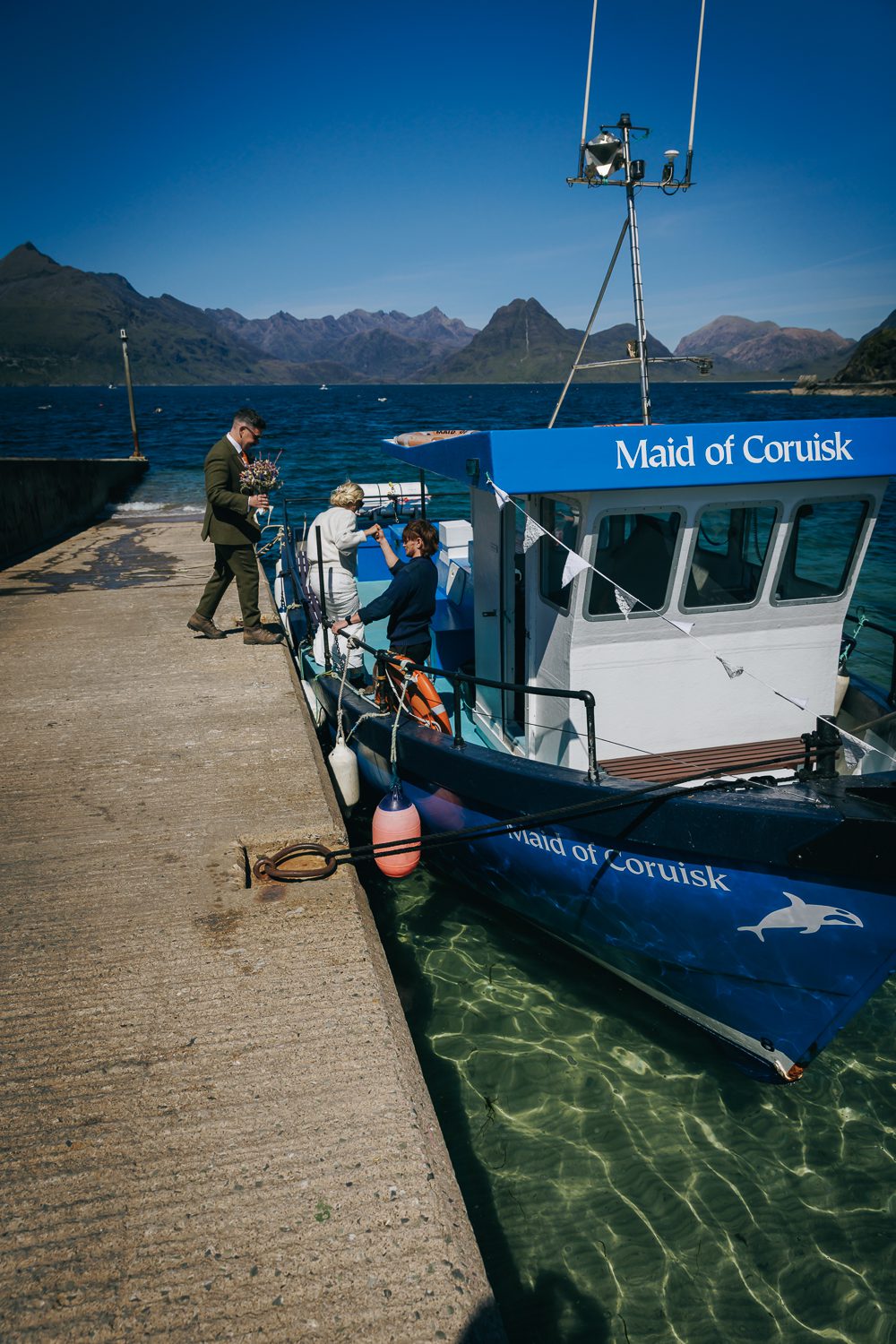 Loch Coruisk elopement wedding with Cuillin mountains